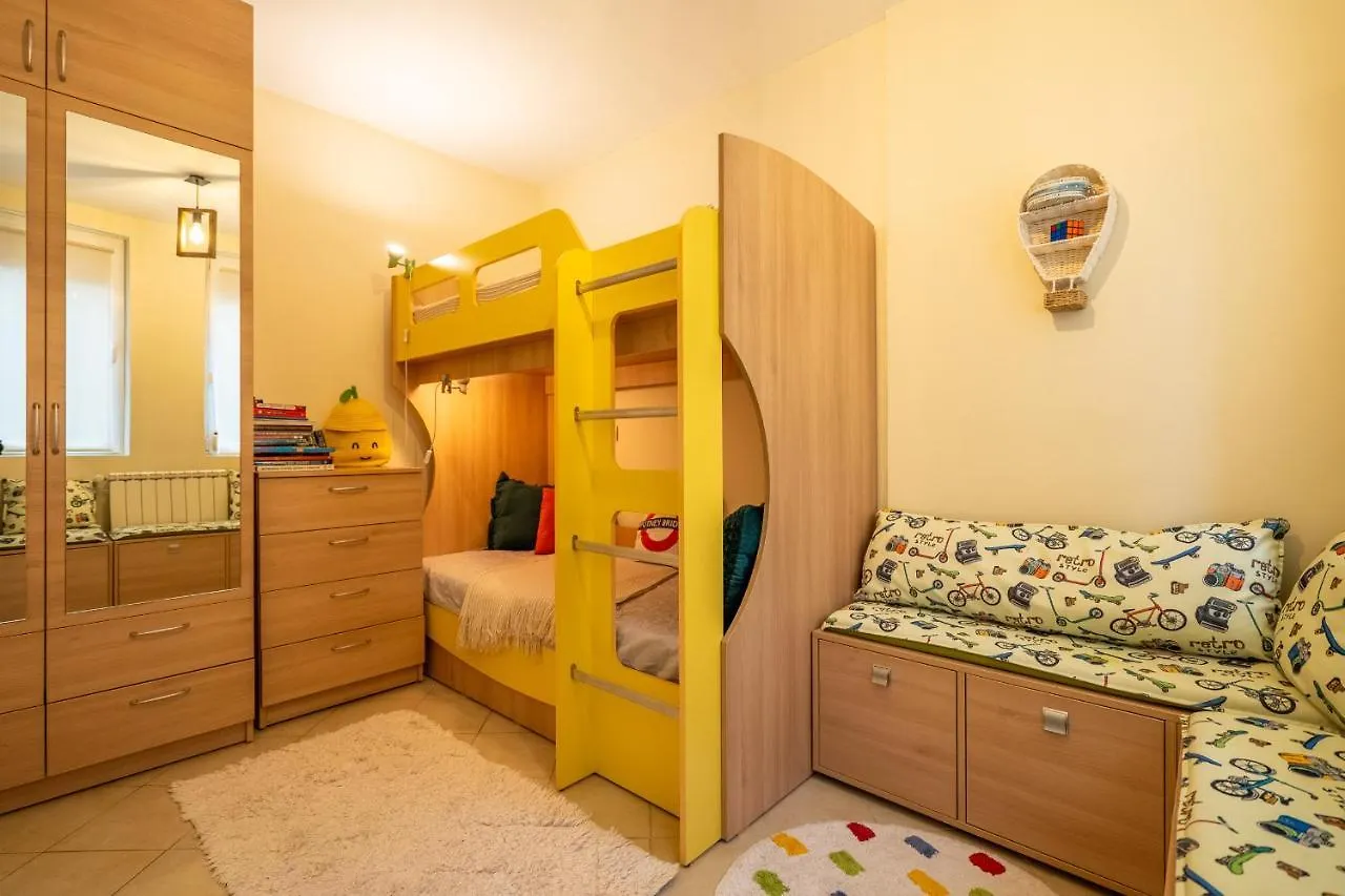 Premium Comfy 2Bdr Apt - Free Parking - Fast Wi-Fi Sofia Apartment