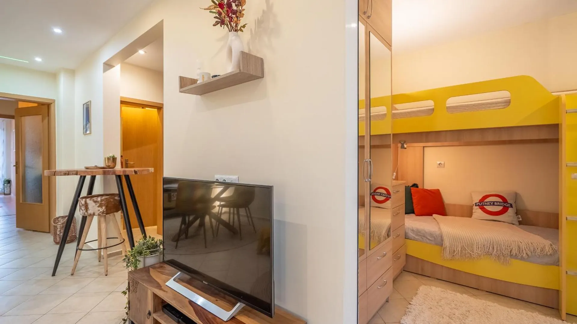 Premium Comfy 2Bdr Apt - Free Parking - Fast Wi-Fi 索菲亞 公寓