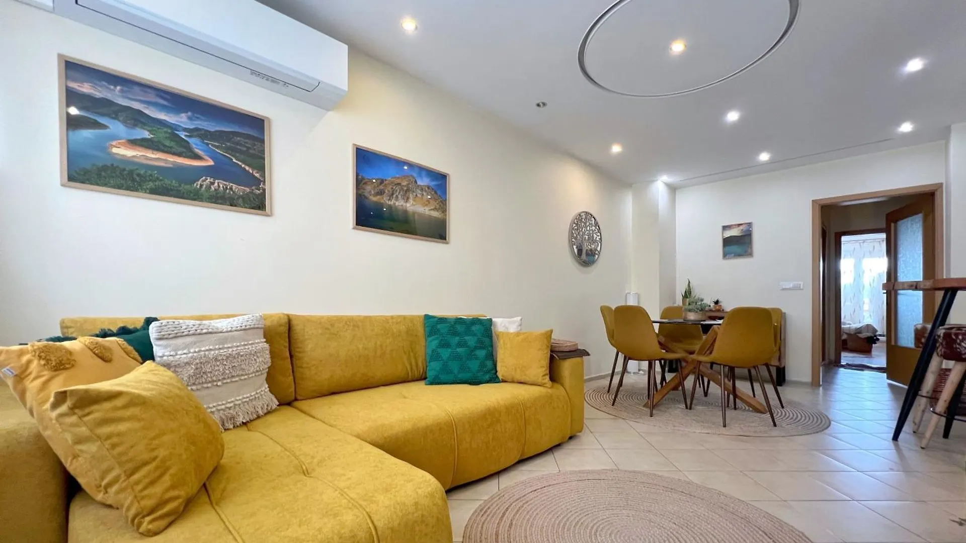 Premium Comfy 2Bdr Apt - Free Parking - Fast Wi-Fi 索菲亞 0*,  保加利亚